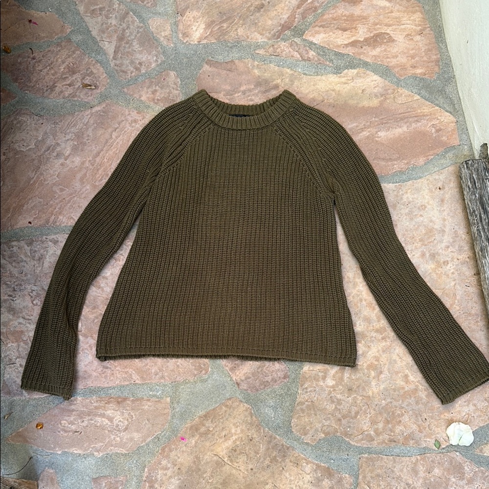 Classic Olive Crewneck Ribbed Sweater - Women's
